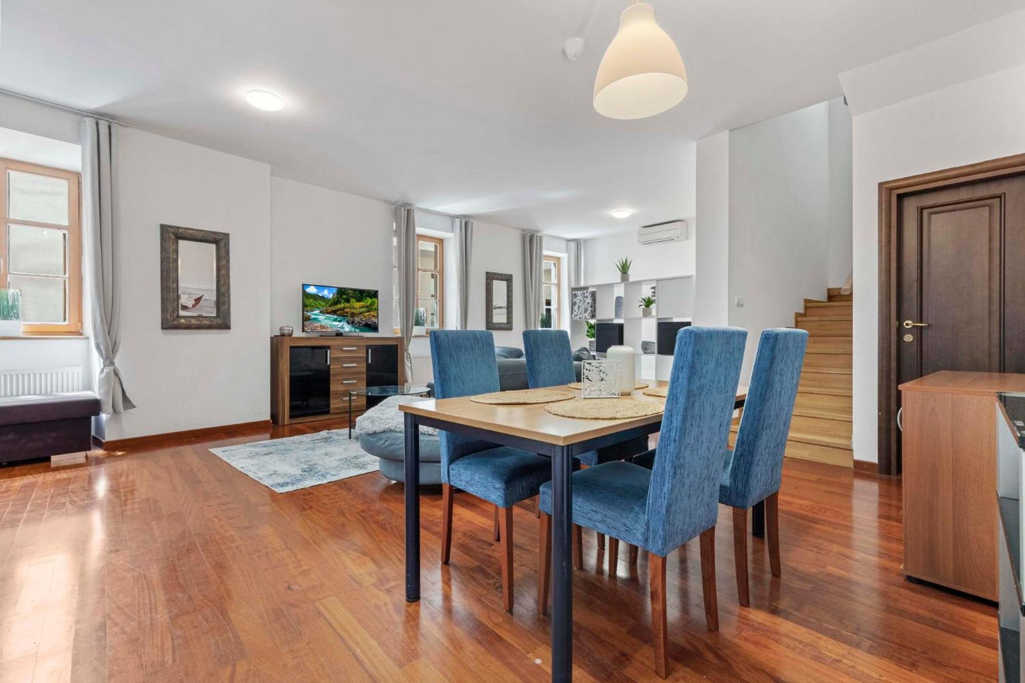 Charming In The Heart Of Apartment